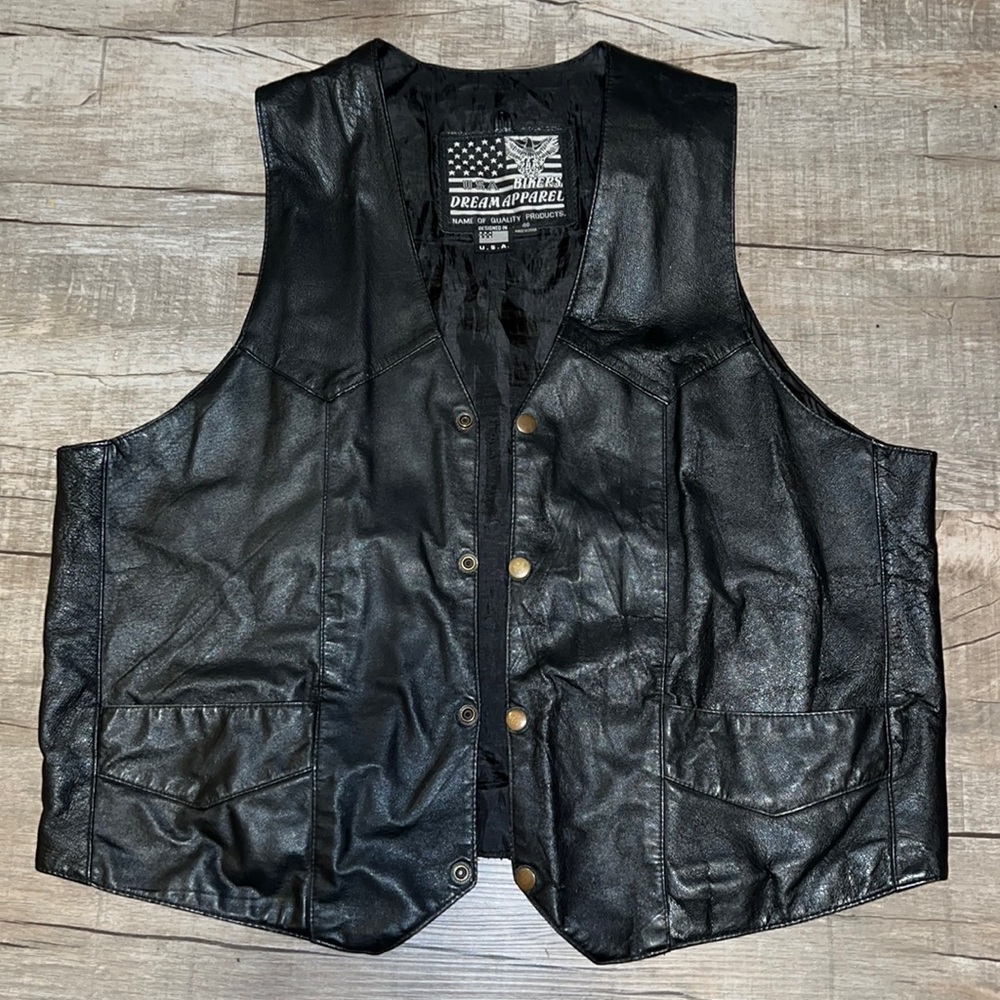 Black leather vest size 46